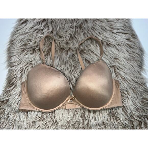 Victoria Secret Other - Victoria Secret women’s cream push up bra